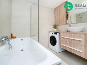 Pronájem bytu 1+kk, Praha - Hodkovičky, Šenácká, 37 m2