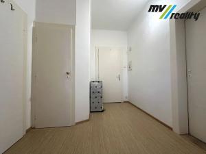 Pronájem bytu 2+kk, Lysá nad Labem, Náměstí B. Hrozného, 50 m2