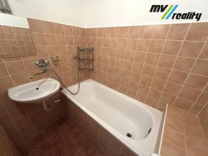 Pronájem bytu 2+kk, Lysá nad Labem, Náměstí B. Hrozného, 50 m2
