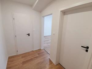 Prodej bytu 2+kk, Praha - Břevnov, Nad Kajetánkou, 45 m2