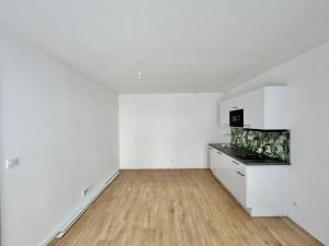 Pronájem bytu 2+kk, Praha - Vinohrady, Varšavská, 49 m2