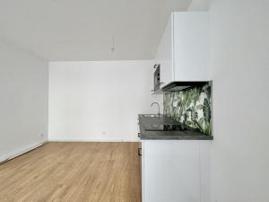 Pronájem bytu 2+kk, Praha - Vinohrady, Varšavská, 49 m2