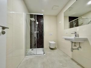 Pronájem bytu 2+kk, Praha - Vinohrady, Varšavská, 49 m2
