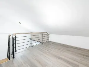 Pronájem bytu 2+kk, Praha - Hlubočepy, Slivenecká, 37 m2