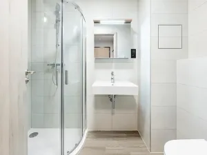 Pronájem bytu 2+kk, Praha - Hlubočepy, Slivenecká, 37 m2