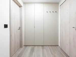 Pronájem bytu 2+kk, Praha - Hlubočepy, Slivenecká, 37 m2