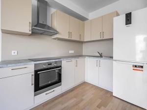 Pronájem bytu 2+kk, Praha - Libeň, Vojenova, 60 m2