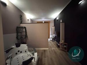 Pronájem obchodního prostoru, Praha - Libeň, Na žertvách, 55 m2