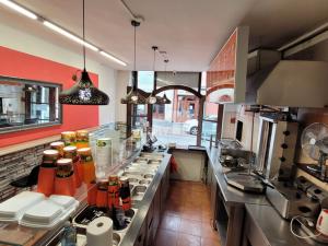 Pronájem obchodního prostoru, Kolín - Kolín I, Na Hradbách, 100 m2