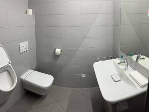 Pronájem kanceláře, Praha - Smíchov, Holečkova, 24 m2
