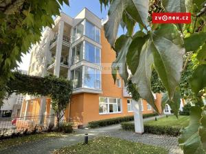 Prodej bytu 1+kk, Zlín, Fügnerovo nábřeží, 42 m2