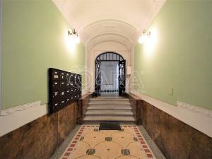 Pronájem kanceláře, Praha - Staré Město, Kaprova, 84 m2