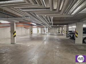 Pronájem garážového stání, Praha, Újezd u Průhonic, 13 m2