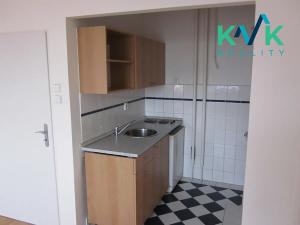 Pronájem bytu 1+kk, Karlovy Vary, Krále Jiřího, 21 m2
