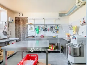 Prodej restaurace, Kuchařovice, 8.Května, 114 m2