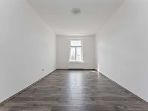 Pronájem bytu 2+1, Hradec Králové, náměstí Svobody, 70 m2