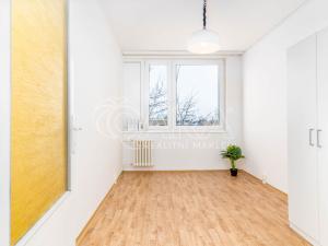 Pronájem bytu 2+kk, Praha - Petrovice, Morseova, 43 m2