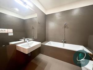 Pronájem bytu 2+kk, Praha - Karlín, Sokolovská, 75 m2
