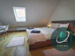 Pronájem bytu 2+kk, Praha - Karlín, Sokolovská, 77 m2