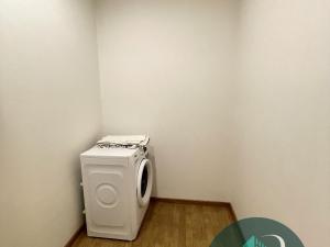Pronájem bytu 1+kk, Praha - Karlín, Sokolovská, 97 m2