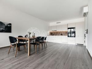 Pronájem bytu 2+kk, Praha - Modřany, Československého exilu, 50 m2