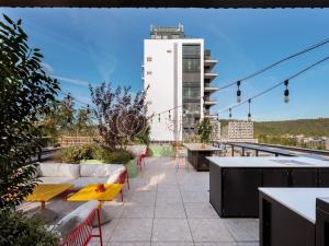 Pronájem bytu 2+kk, Praha - Modřany, Československého exilu, 50 m2