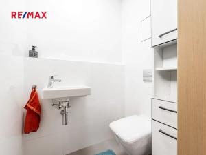 Prodej bytu 3+kk, Praha - Holešovice, Sanderova, 104 m2