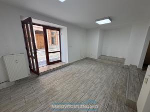 Pronájem obchodního prostoru, Znojmo, U Brány