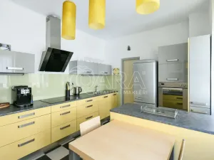 Pronájem bytu 3+1, Praha - Nové Město, Jungmannova, 80 m2