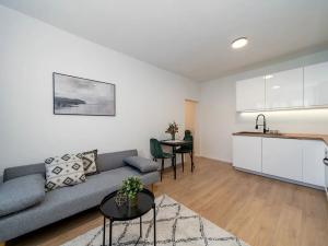 Prodej bytu 3+kk, Praha - Malešice, Přistoupimská, 56 m2