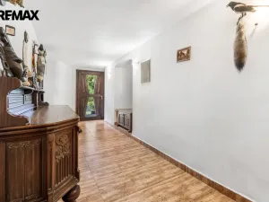 Prodej rodinného domu, Dubá - Zakšín, 380 m2