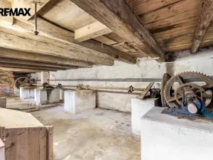 Prodej rodinného domu, Dubá - Zakšín, 380 m2