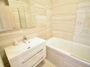 Pronájem bytu 2+kk, Brno - Žebětín, Chudčická, 49 m2
