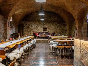 Prodej obchodního prostoru, Znojmo - Popice, 1700 m2