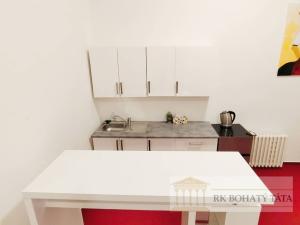 Pronájem kanceláře, Praha - Staré Město, Na příkopě, 65 m2