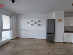 Pronájem bytu 2+kk, Praha - Čakovice, Tryskovická, 52 m2