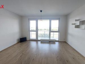 Pronájem bytu 2+kk, Praha - Čakovice, Tryskovická, 52 m2