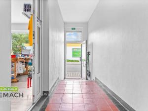Pronájem obchodního prostoru, Náchod, Bratří Čapků, 70 m2