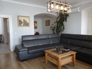 Prodej rodinného domu, Vroutek, Kryrská, 300 m2