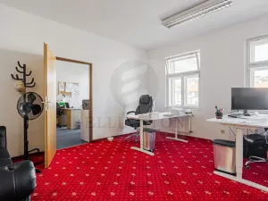 Prodej obchodního prostoru, Praha - Nusle, Jaromírova, 380 m2