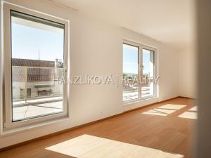 Pronájem bytu 3+kk, České Budějovice, Hálkova, 75 m2