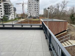 Pronájem bytu 2+kk, Praha - Vysočany, Pod Harfou, 55 m2