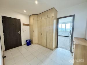 Pronájem bytu 3+1, Sokolov, Slavíčkova, 60 m2