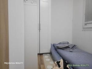 Pronájem bytu 3+1, Praha - Kamýk, Zárubova, 75 m2