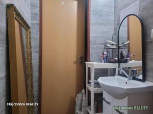 Pronájem bytu 3+1, Praha - Kamýk, Zárubova, 75 m2
