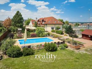 Prodej ubytování, Jevišovice, 1530 m2