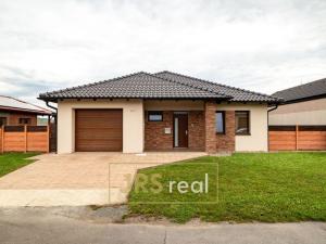 Pronájem rodinného domu, Hroznová Lhota, 140 m2