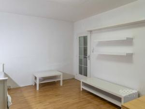 Pronájem bytu 1+kk, Praha - Krč, Milevská, 32 m2