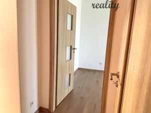 Prodej bytu 2+kk, Karlovy Vary - Stará Role, Závodu míru, 40 m2