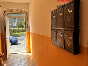 Prodej bytu 2+kk, Karlovy Vary - Stará Role, Závodu míru, 40 m2